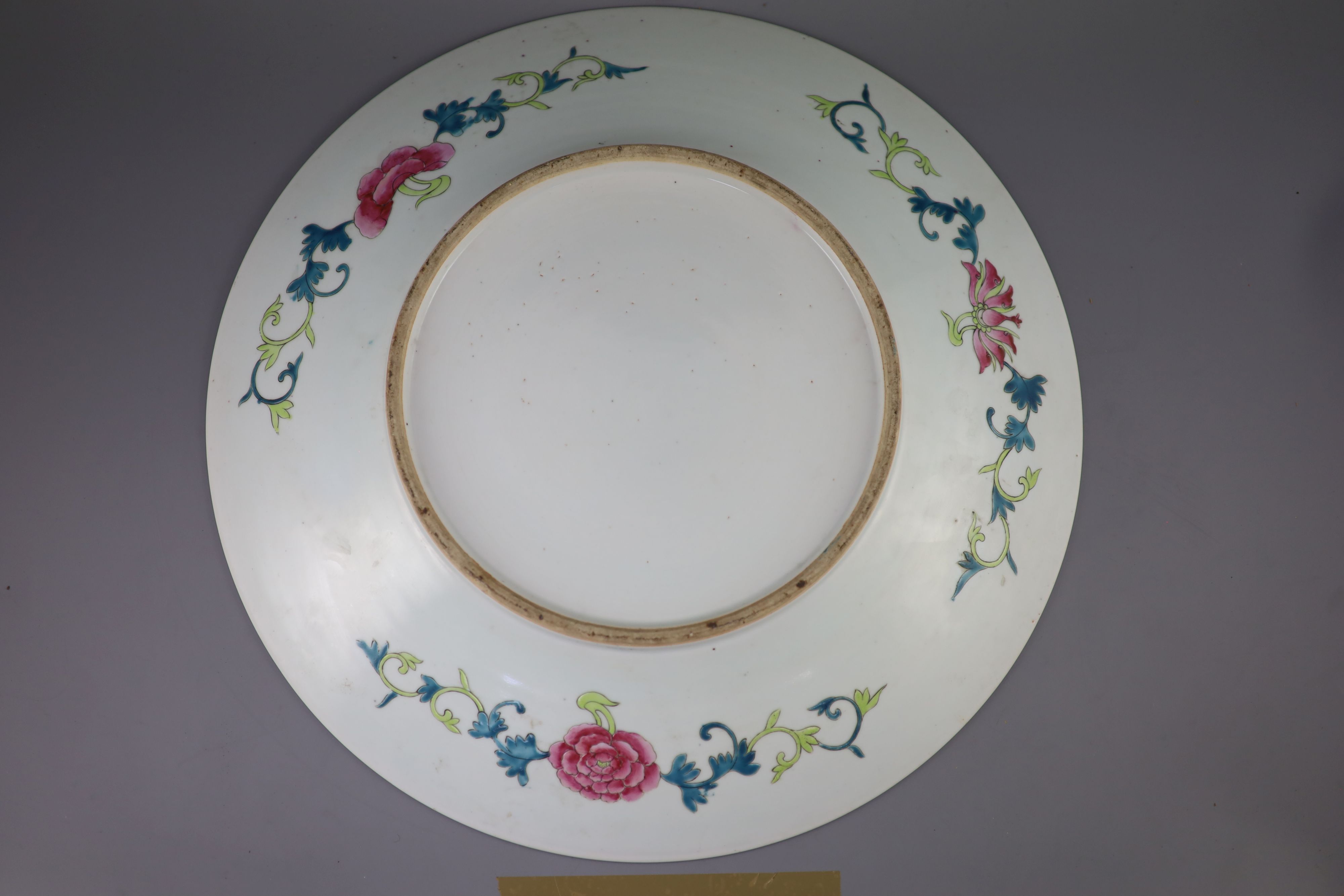 A pair of large Chinese famille rose dishes, late 19th century, 47cm diameter